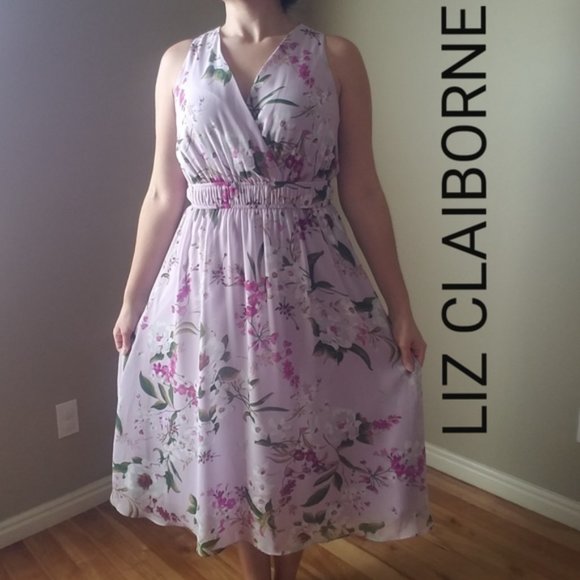 Liz Claiborne Dresses & Skirts - Liz Claiborne- Floral V-Neck Mid-calf length dress